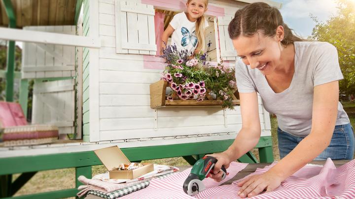 Actual product image Bosch Home & Garden Universal cutting attachment