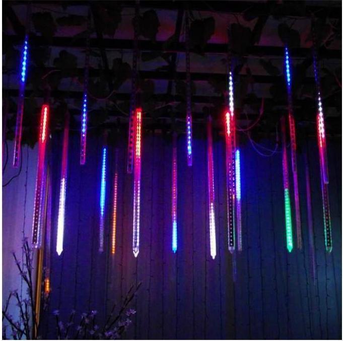 Produktbild Maclean MCE411 LED Solar Lichterkette 144 LED RGB Batterie IP44 Eiszapfen Weihnachtsbaum (2.40 m)