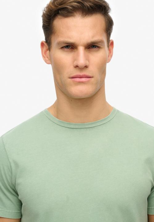 Actual product image Superdry Classic Essential Tee (M)
