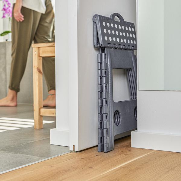 Actual product image Zeller Present Folding steps