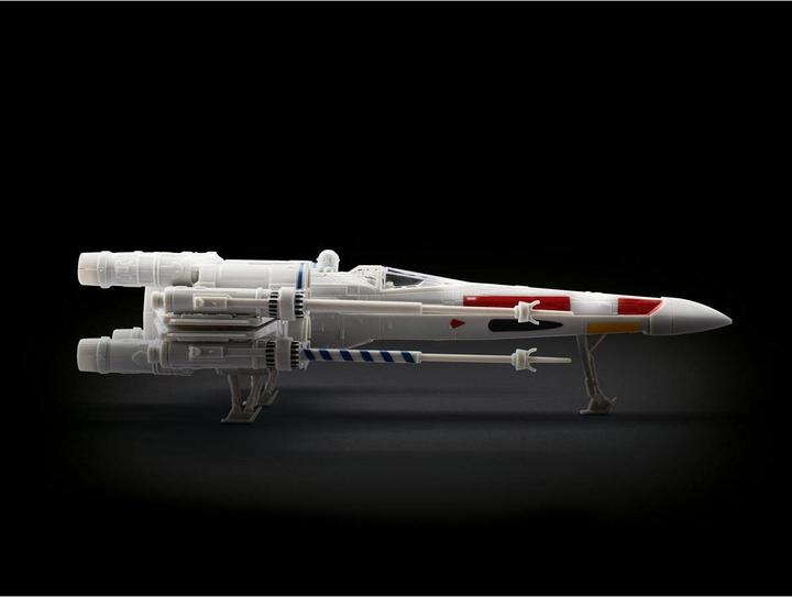 Actual product image Revell Star Wars X-Wing Fighter