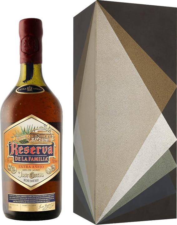 Actual product image Jose Cuervo Reserva de la Familia (1 x 70 cl)