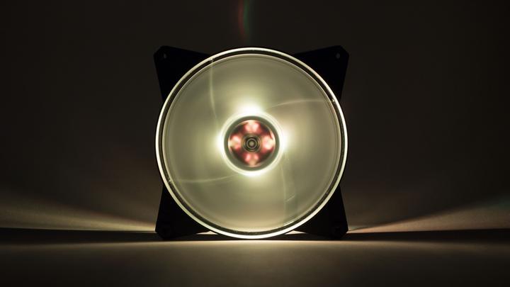 Image du produit Cooler Master MasterFan Pro 120 Air Balance RGB (120 mm, 1 x)