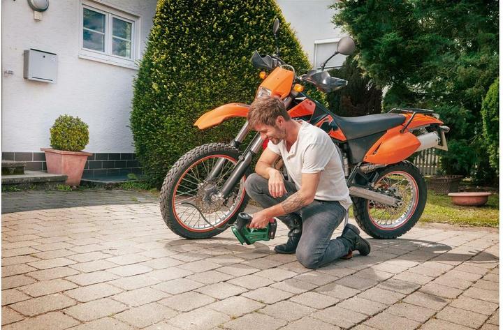 Actual product image Bosch Home & Garden UniversalPump (10.30 bar, 30 l)