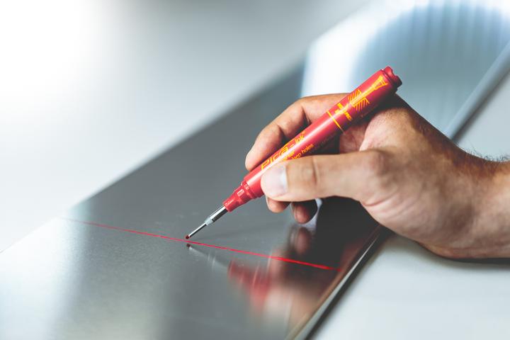Actual product image Pica Ink (Red, 2 mm, 1 x)