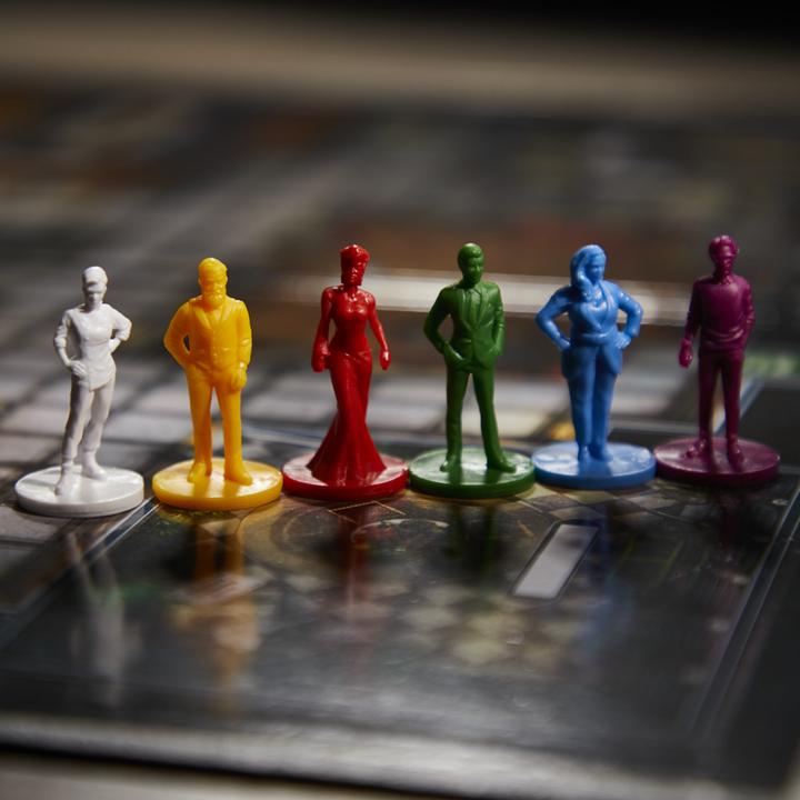 Immagine prodotto Hasbro Gaming Gioco da tavolo Cluedo, Cluedo ridisegnato per 2-6 giocatori, gioco investigativo, gioco per (Italiano)