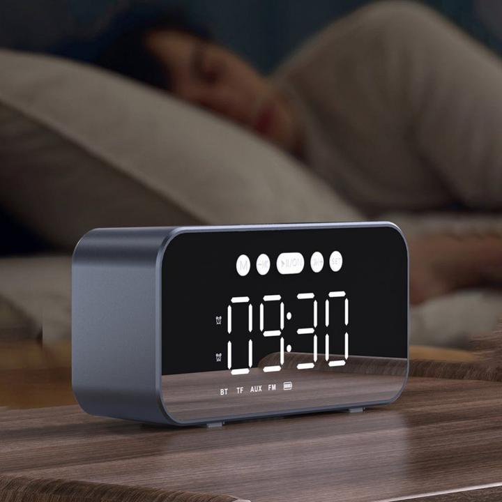 Actual product image Dudao Y17 Bluetooth watch / speaker - silver (USB power delivery)