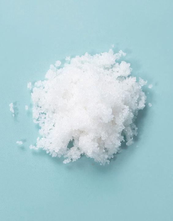 Produktbild Bluphoria Mineralsalz Körperpeeling mit Mandel & Zimt