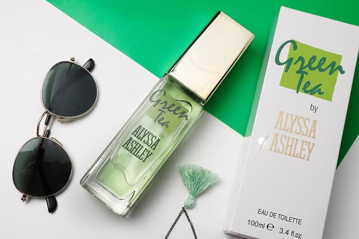 Actual product image Alyssa Ashley Green Tea Essence Eau de Toilette (100 ml) (Eau de toilette, 100 ml)