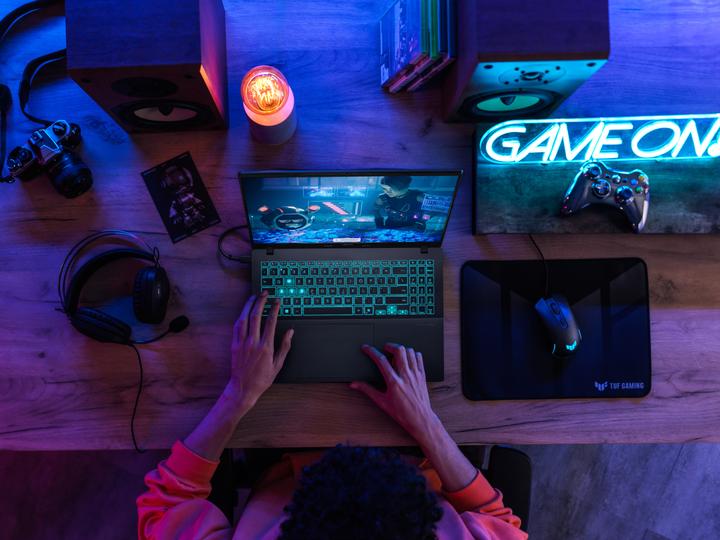 Produktbild ASUS V16 FX3607VU-RP211WS - Gaming Laptop - 16 inch - 144Hz (90NB15Q1-M00E70) (16", AMD GX-210HA, 16 GB, 512 GB, Eng. Int.)