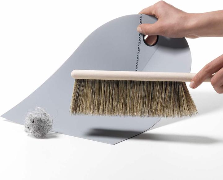 Produktbild Normann Copenhagen Dustpan & Broom (1 Stk.)