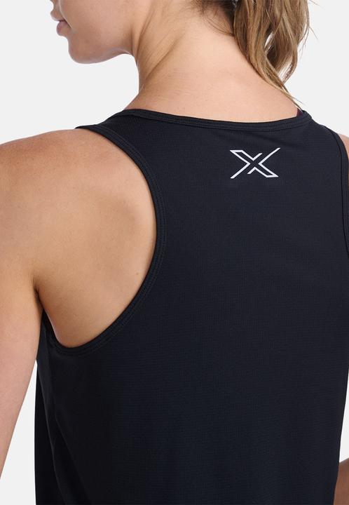 Actual product image 2XU Aero singlet (M)