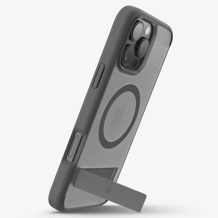 Actual product image Spigen Ultra Hybrid S (MagFit) (Apple iPhone 16 Pro Max)