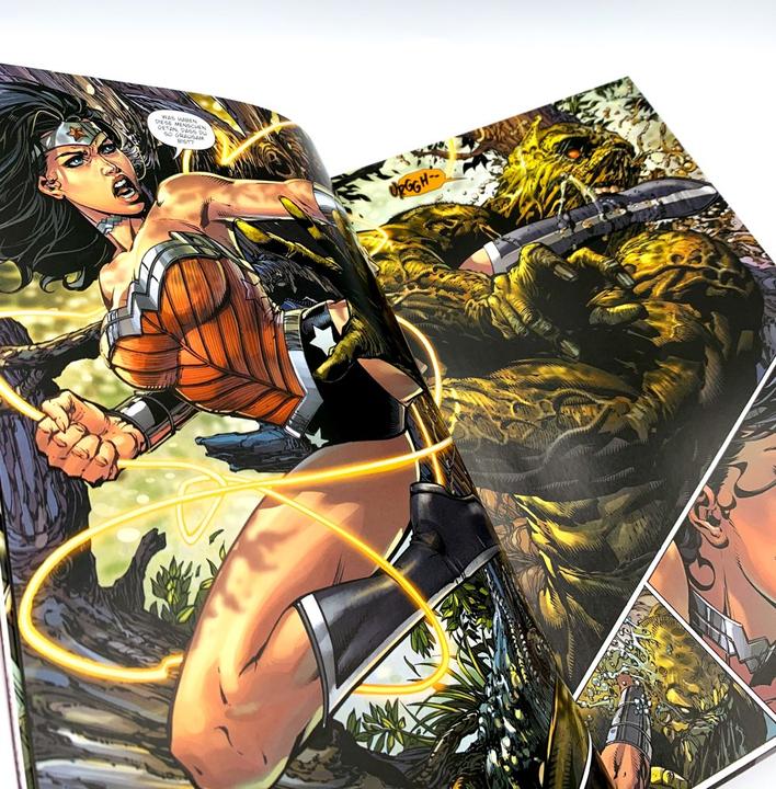 Actual product image Panini Wonder Woman - Göttin des Krieges (Deluxe Collection) (German, David Finch, 2020)