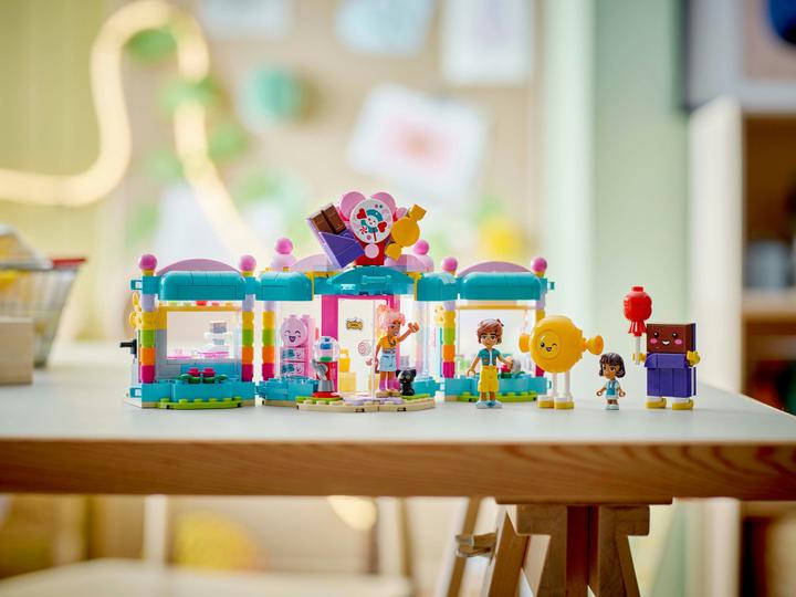 Image du produit LEGO Heartlake City Süsswarenladen (42649, LEGO Friends)