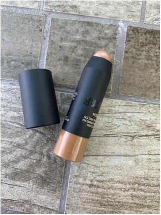 Produktbild Nudestix NUDIES All Over Face Color in Hey Honey 0.07oz Travel Size (Hey Honey, Highlighter, 8 g)