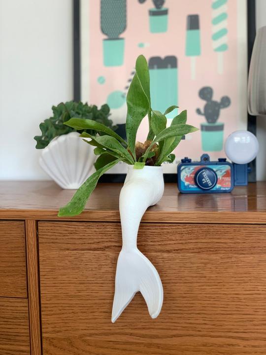 Actual product image Bitten Flowerpot Mermaid (16 cm)