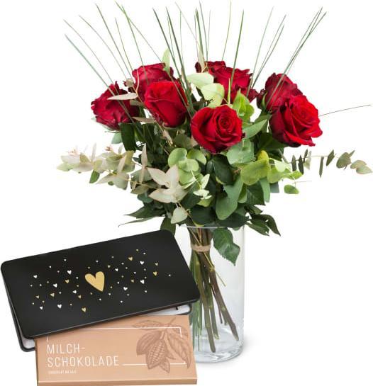 Produktbild Fleurop 9 rote Rosen mit Grün und Schoggi-Tafel «Heart» (Schnittblumen)