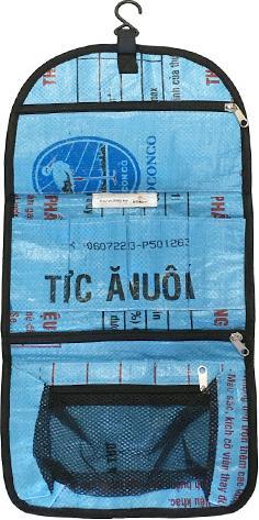 Image du produit Bekos Upcycling - Sac de toilette à suspendre en sacs d'aliments pour poissons recyclés vert
