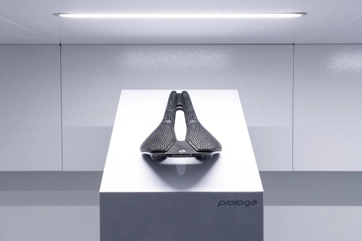 Actual product image Prologo Nago R4 PAS 3D