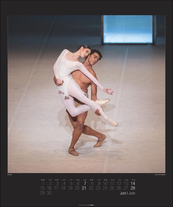 Actual product image Stuttgarter Ballett Kalender 2026 (46 x 55 cm, Hardcover, German, English)