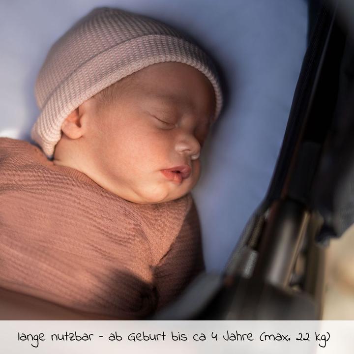 Actual product image Maxi-Cosi Zelia 3 Essential Black (Black Frame & Black Leather)