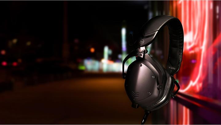 Actual product image Roland V-Moda M-100 Pro (No noise cancelling, Cable)