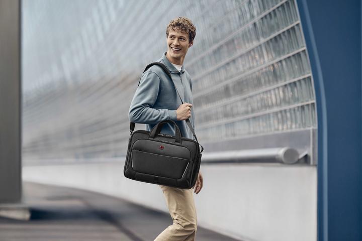 Actual product image Wenger Meteor Brief 16 - 17" Laptop-Tasche mit Tablet-Fach - schwarz (17")