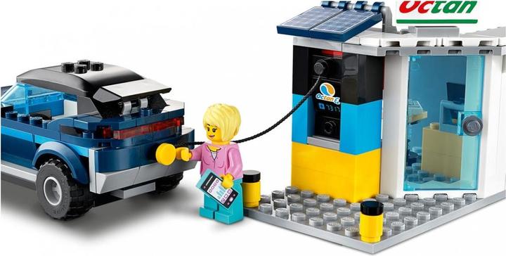 Actual product image LEGO Filling station (60257, LEGO City)