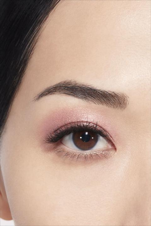 Actual product image Chanel Ombre Premiére Laque (26 Quartz Rose)