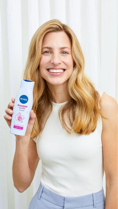 Produktbild NIVEA Diamond Gloss Shampoo Fl 250 ml (250 ml, Flüssiges Shampoo)