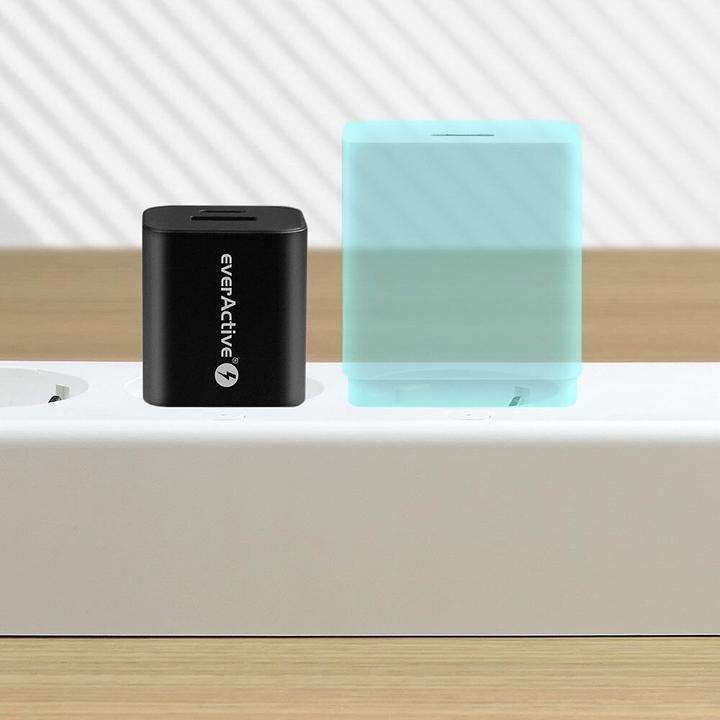 Actual product image Everactive Charger usb/usb-c qc3.0 30w technology quite black (30 W)