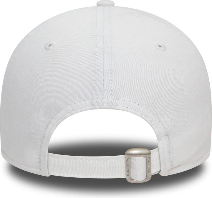 Actual product image New Era 9Forty Strapback Cap - OUTLINE Chicago Bulls