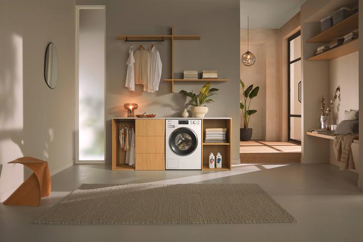 Actual product image Miele WWE460WPS (8 kg, Right)