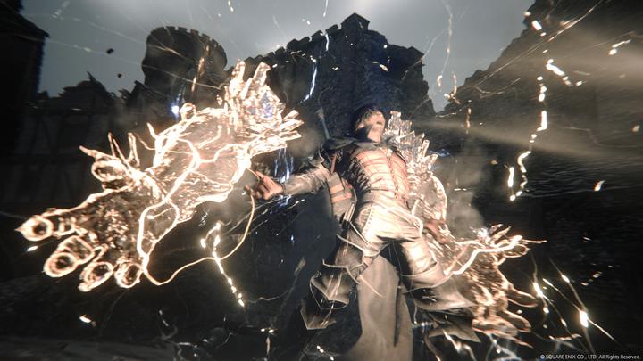 Immagine prodotto Square Enix Final Fantasy XVI (PS5, EN)