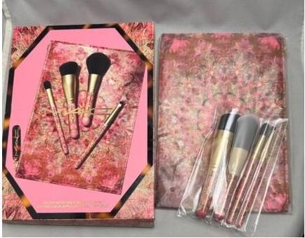 Actual product image Mac Knives M.A.C. M-Up Utensils Brush With Greatness Kit 6 pcs.