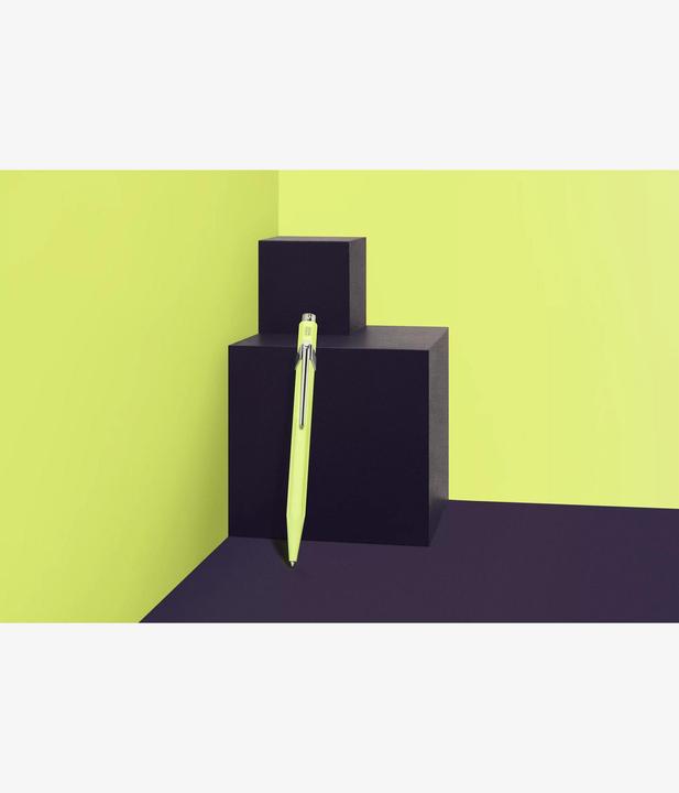 Actual product image Caran d'Ache Ball pen 849 (Neon yellow, 1 x)