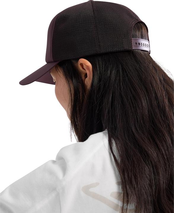 Actual product image Arc'teryx Bird Word Trucker Curved (One size)