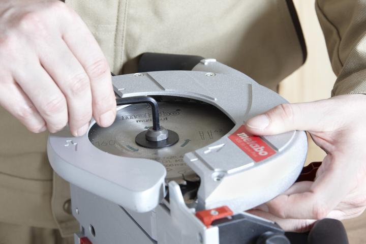 Actual product image Metabo Diving and hand circular saw KSE 55 Vario Plus