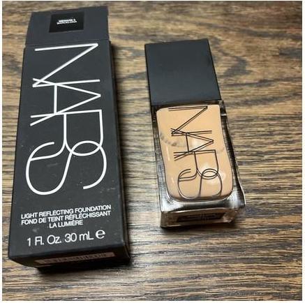 Actual product image NARS Cosmetics Light Reflecting Foundation (Barcelona)