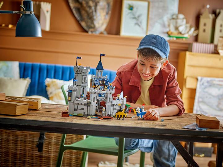 Produktbild LEGO Ritterburg im Mittelalter (31168, LEGO Creator Expert)