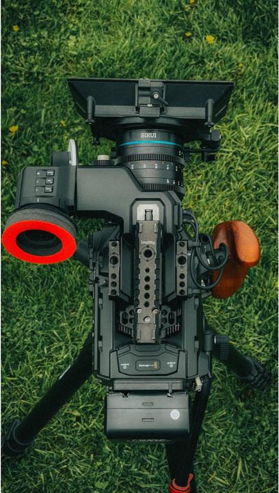 Immagine prodotto Sirui Obiettivo Jupiter 24 mm T2 Full-frame Marco Cine (innesto EF) (Canon EF, Full-frame)