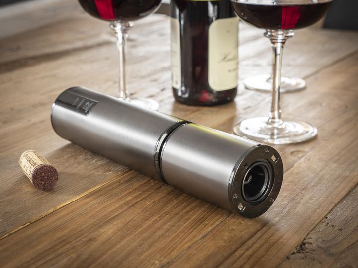 Actual product image Peugeot ELIS TOUCH Electric corkscrew with lithium battery, carbon fibre (Electric corkscrew)