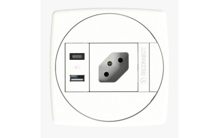 Actual product image IB Connect Built-in socket