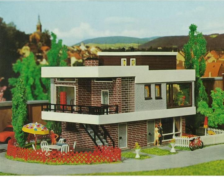 Actual product image Faller B-257 Modern house with flat roof