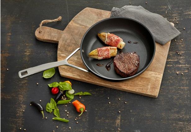 Actual product image Demeyere Alu Pro frying pan non-stick ø26 cm h:5.5cm (26 cm, Frying pan, Aluminium)