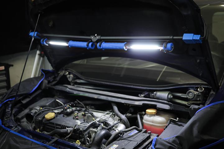 Produktbild BGS COB-LED-Motorhauben-Leuchte mit Akku & Expanderhalterung 2 COB-LED Arbeits-Handleuchten (1500 lm)