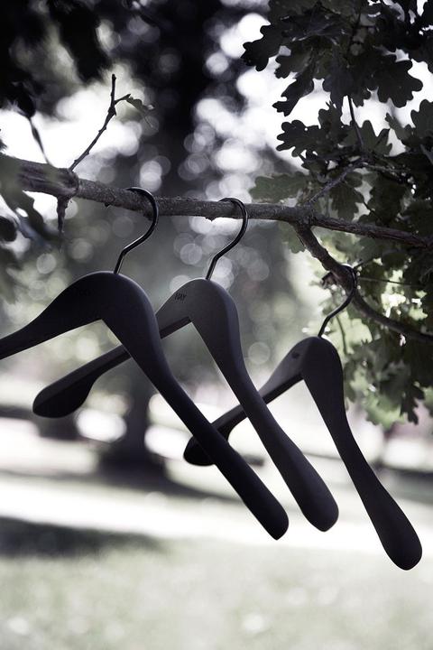 Produktbild HAY - Soft Coat Hanger Wide - Set of 4 (Black ) (4 x)
