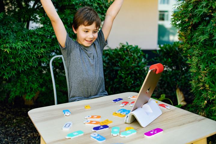 Image du produit Play Osmo Coding Starter Kit pour iPad avec base Osmo incl. (Français, Anglais)