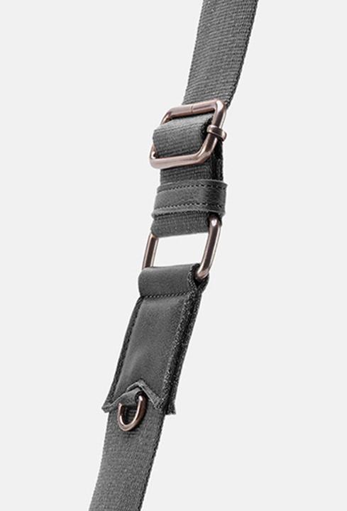 Immagine prodotto FredsBruder Layer Umhängetasche Leder 38 cm
